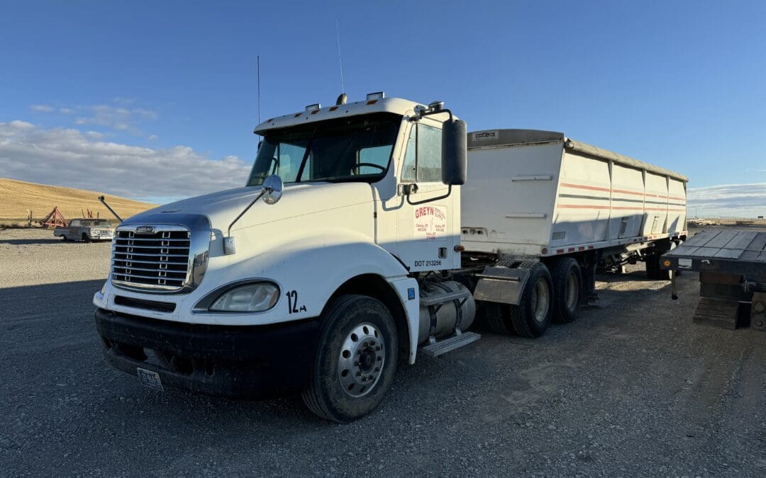2003 Freightliner Columbia