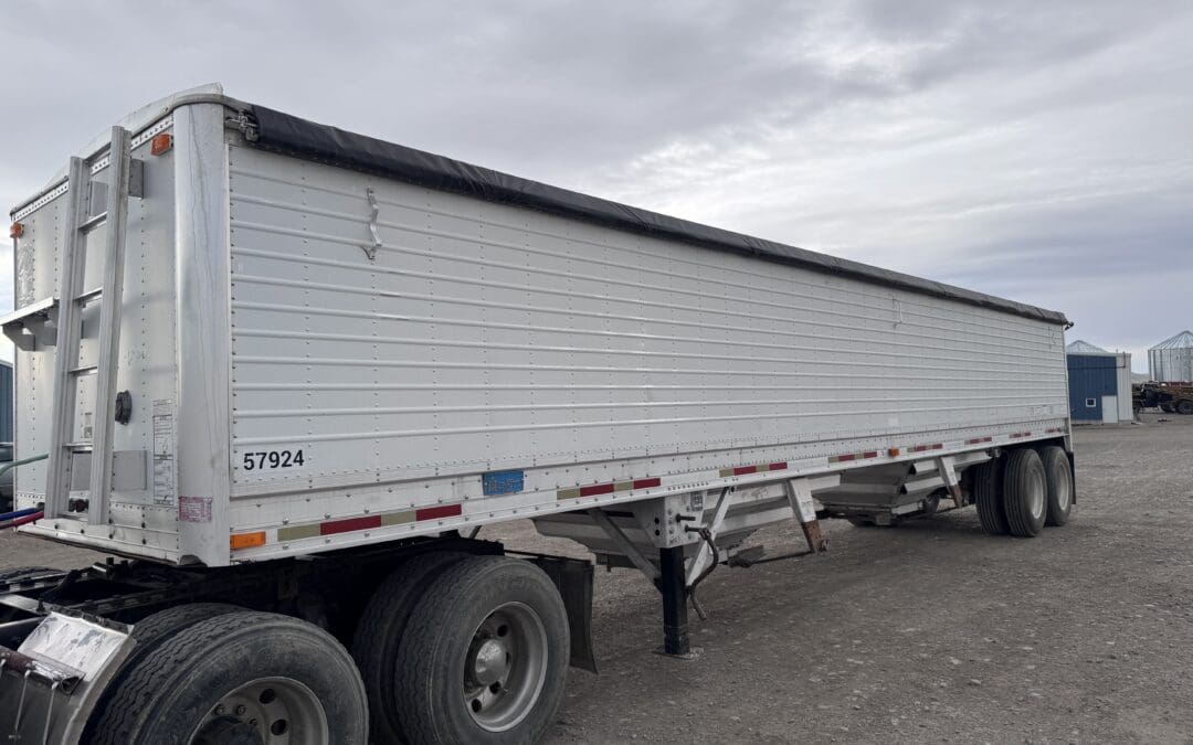 2002 Merritt 40′ Hopper Trailer